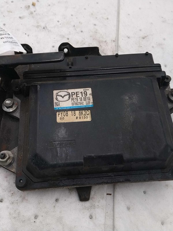 2015 MAZDA 3 Engine Control Module ECM OEM PE1918881A 125K Miles Red