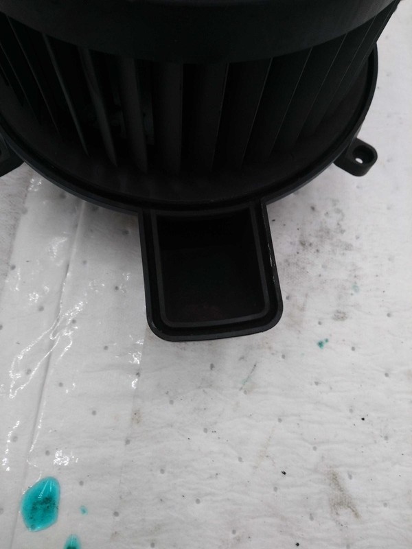 Used Front HVAC Blower Motor fits: 2012 Dodge Caravan front Front Grade A