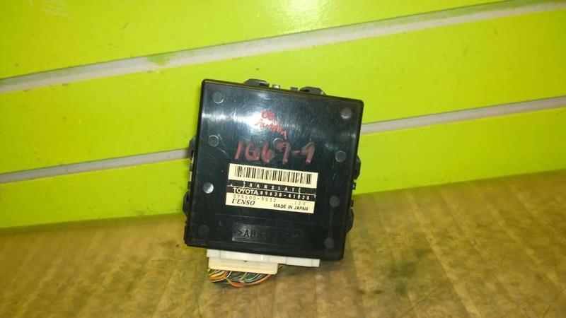 00 AVALON XLS 3.0 AT ABS ANTI LOCK BRAKE TRANSLATE MODULE OEM 1667-9