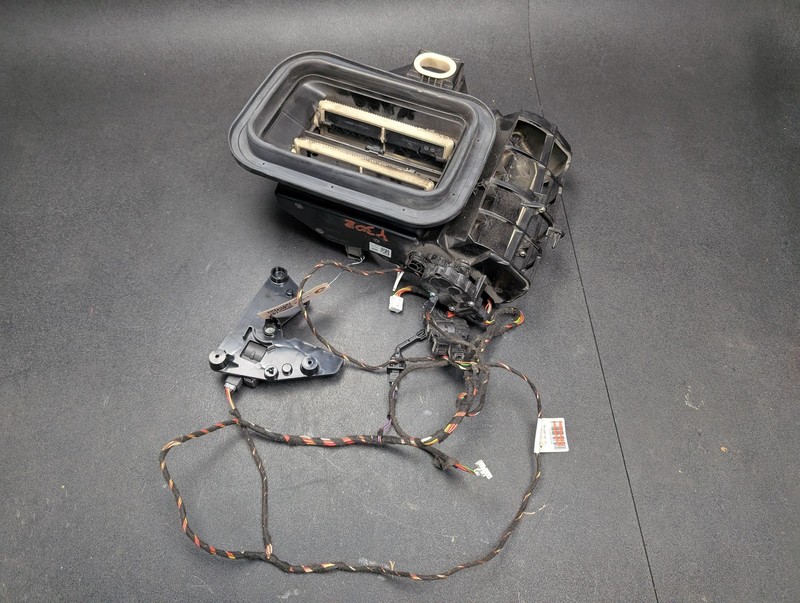 HVAC Flap Door Actuators w/ Wiring & Case Set 2017 Mercedes Metris 2016 - 2023