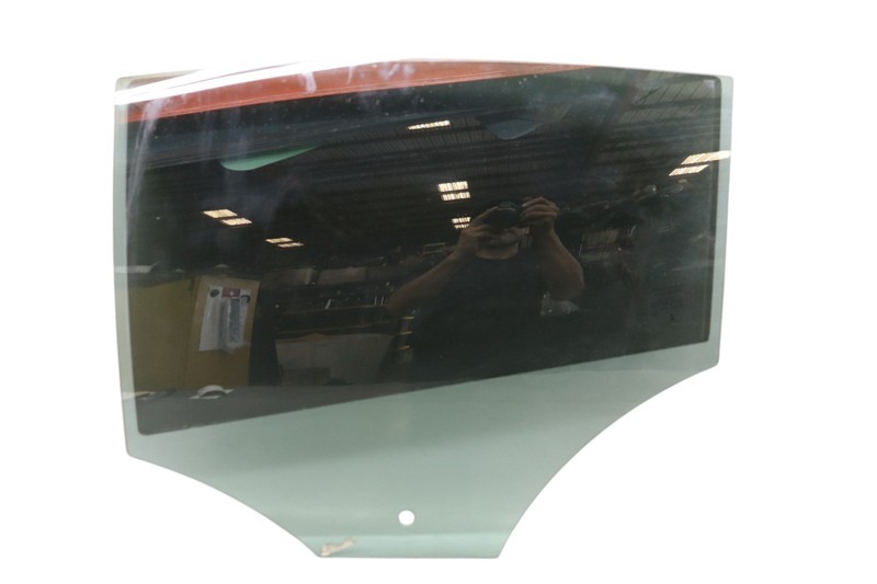 09-15 Jaguar X250 XF XFR Rear Left Driver Door Window Glass 8X23F25713AB Oem