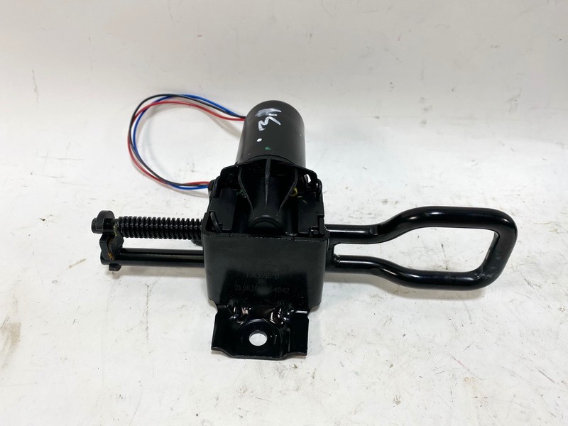 17-20 JAGUAR F-PACE REAR RIGHT SIDE SEAT LOCK LATCH ACTUATOR ADJUST MOTOR OEM