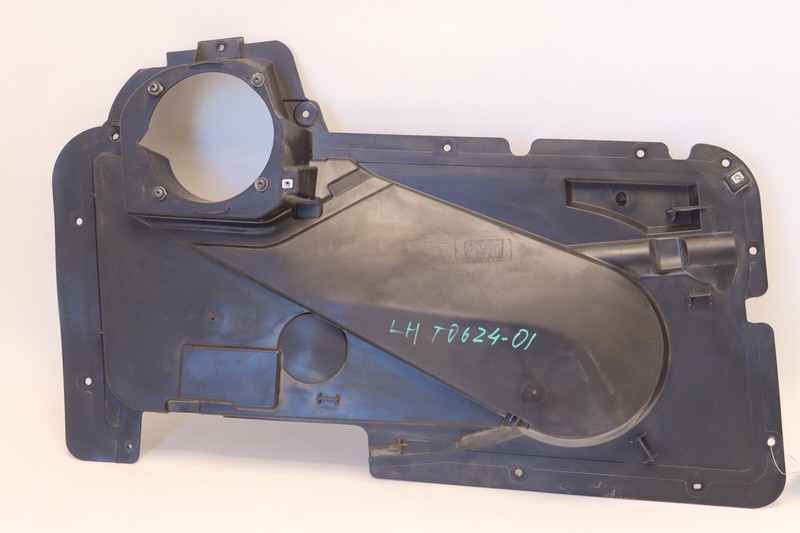 2019-2023 VOLVO VNL 760 FRONT LEFT DRIVER DOOR FRAME COVER PANEL 84732263 OEM