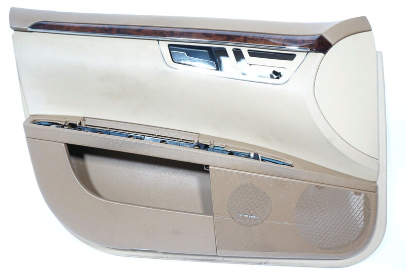 07-13 MERCEDES-BENZ W221 S550 FRONT LEFT DRIVER DOOR PANEL TRIM W7C700 OEM