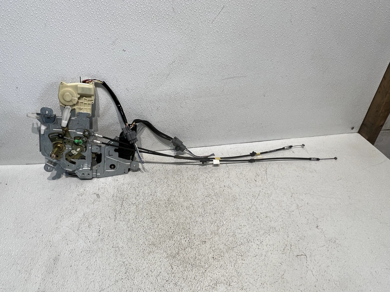 01-04 Honda Odyssey Rear Left Sliding Door Power Control Lock Actuator Remote