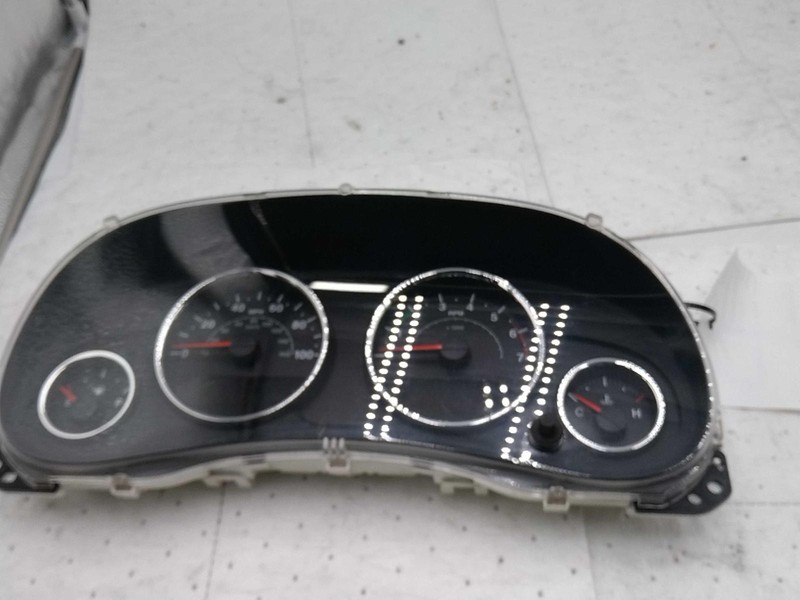2011 Jeep Wrangler Speedometer Gauge OEM 68060701AB Silver 145K Miles