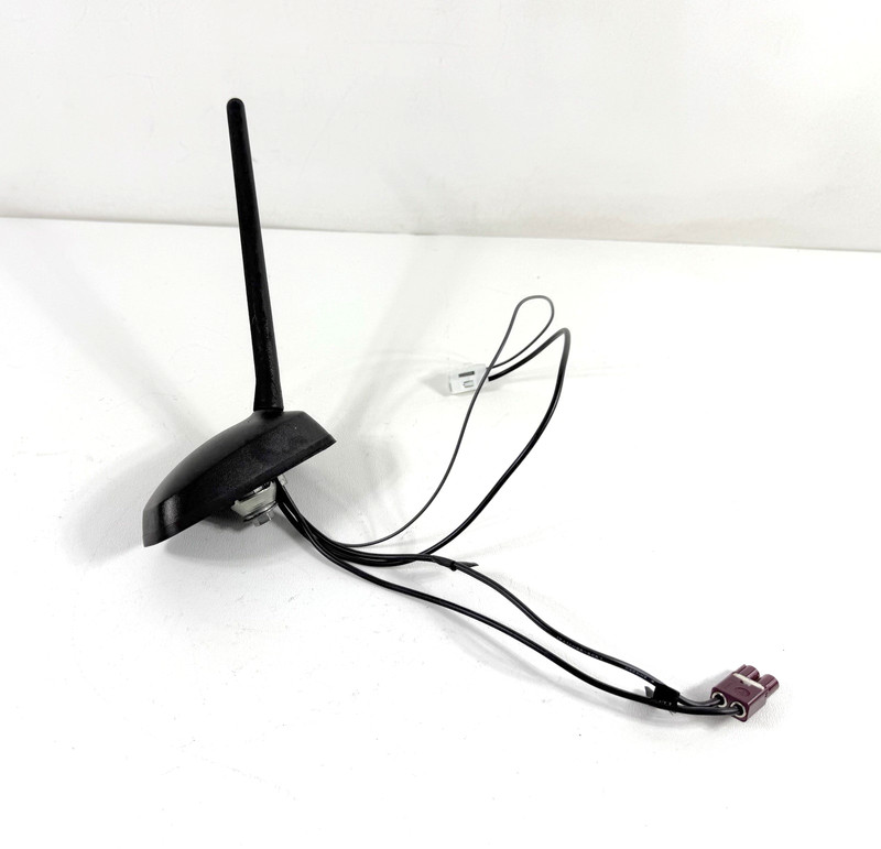 2011-2017 Chevy Traverse GMC Acadia Captiva Radio Roof Antenna Mast OEM 20790068