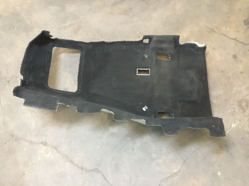 Maserati Quattroporte GTS Front Right Passenger Floor Carpet Liner Mat 14-18 :A