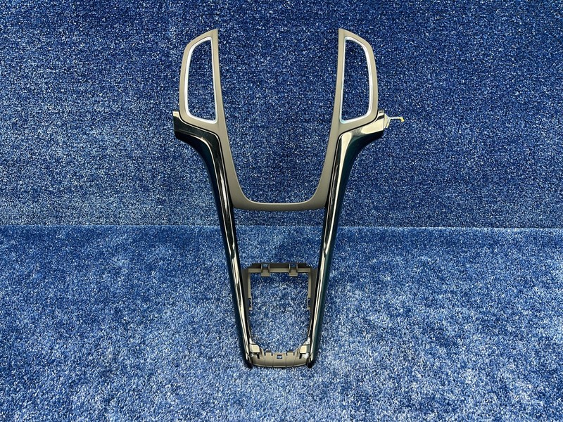 2016-2019 BUICK CASCADA INSTRUMENT PANEL CENTER BEZEL TRIM PLATE 13422587 OEM