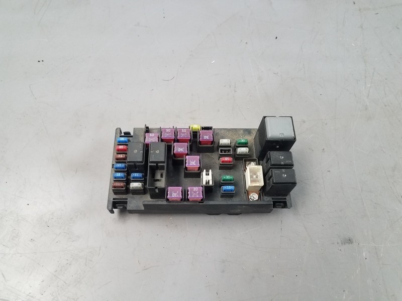 2010 Subaru WRX STi Engine Fuse Box #7397 E4