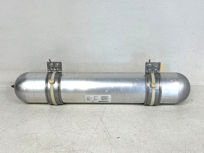 ⭐2016-2020 TESLA MODEL X AIR SUSPENSION A/C COMPRESSOR RESERVOIR OEM LOT2740