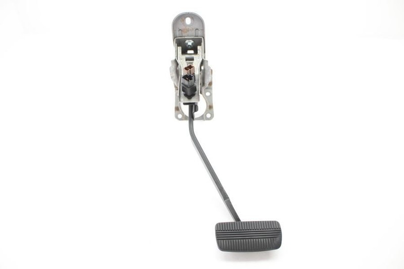 2017-2019 Nissan Frontier 4.0L Automatic Brake Pedal with Switches