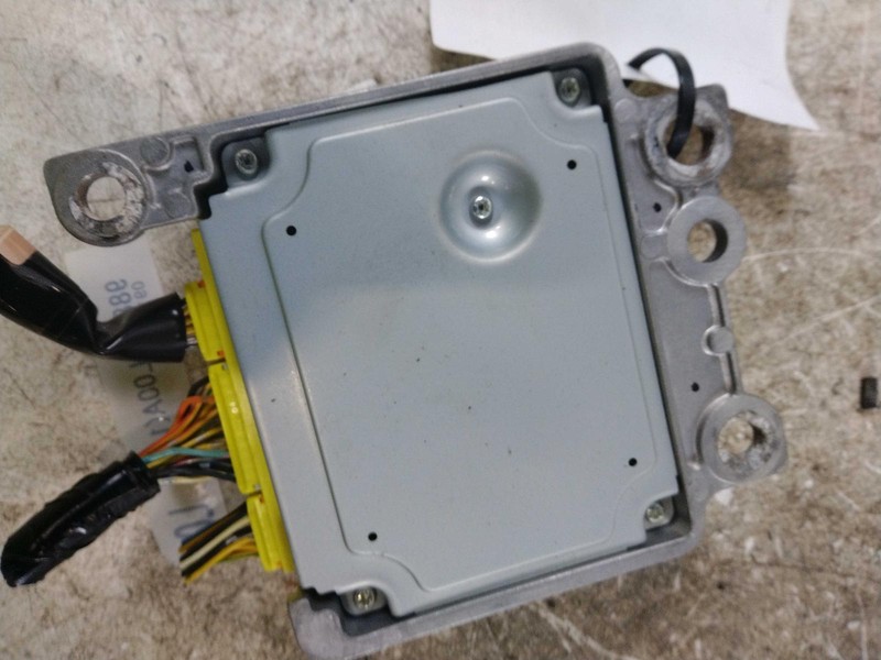 2010 Nissan Pathfinder Body Control Module OEM 284B19CH0C Black 140K Miles