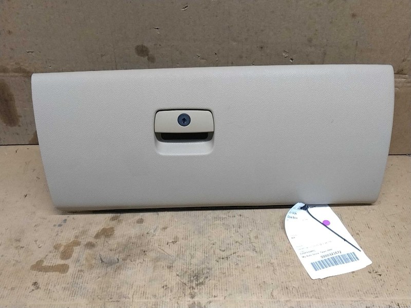 2014 GMC Yukon Glove Box Door WHITE Used OEM Part NJ25-22325-560110