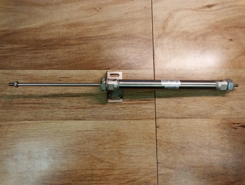 SMC 250 PSI NCDMW075-0000 1.70MPa Cylinder