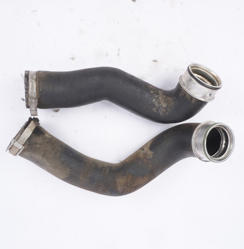 2010 - 11 MERCEDES BENZ ML350 (W164) 3.0L DIESEL - LEFT INTERCOOLER CHARGE PIPE
