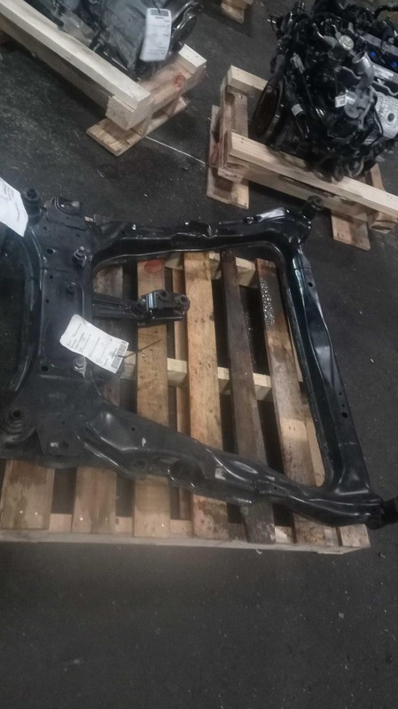 2015 Nissan Rogue Frame Crossmember Black 554001YA0B 159k Mi OEM 4WD