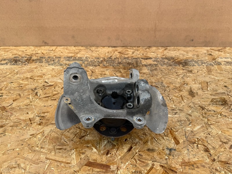 KIA STINGER 2018-2023 OEM FRONT LEFT DRIVER SPINDLE KNUCKLE BEARING RWD ASSEMBLY