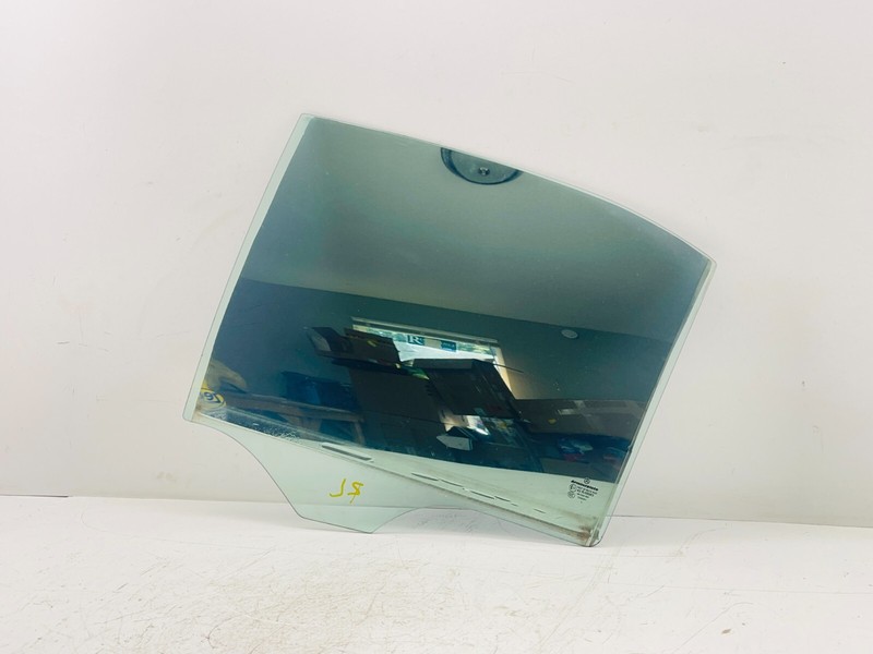 08-15 Mercedes W204 C250 C300 Rear left Side Door Window Auto Glass OEM