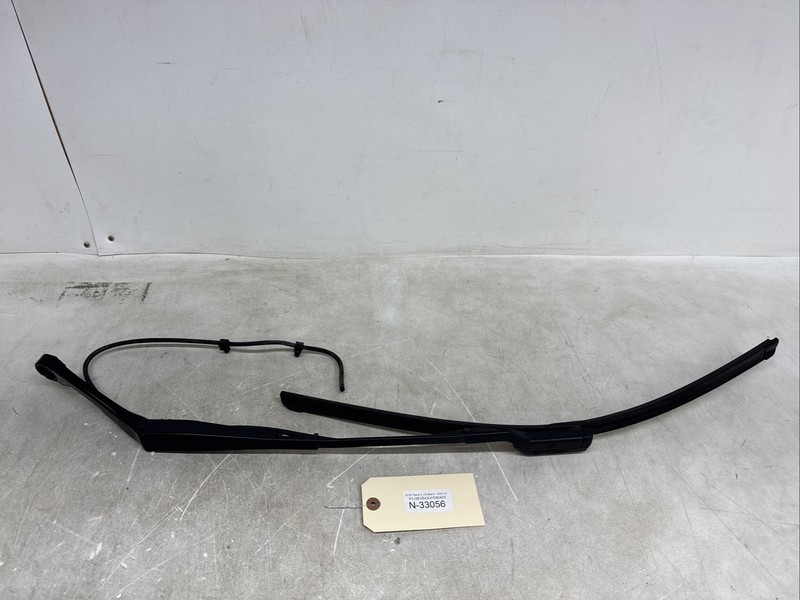 ⚡️17-22 TESLA 3 FRONT LEFT WINDSHIELD WIPER ARM W/BLADE 1076728-00-D 33056 U18