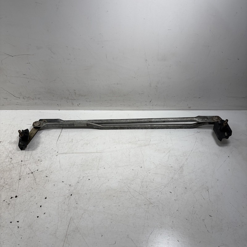 98-02 Honda Passport Front Windshield Wiper Linkage 8-97365-747-0 OEM