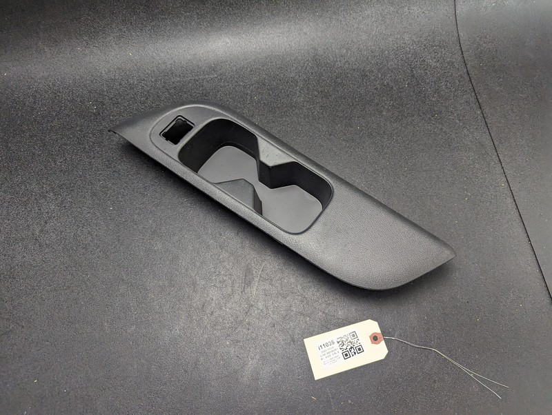 Rear Left Quarter Trim Panel Cup Holder 2023 Infiniti QX60 84957-6TA0A 2022