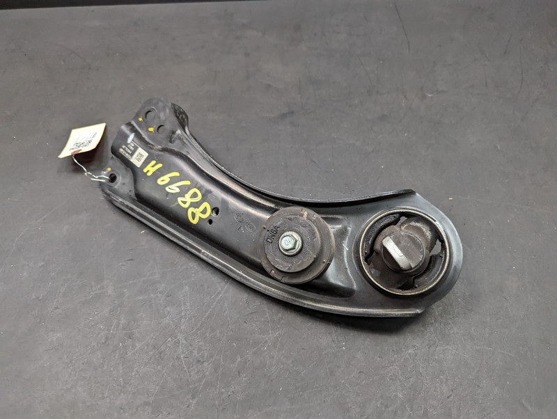 Rear Left Trailing Lower Control Arm 2021 Hyundai Sonata 55270-L5200 2020