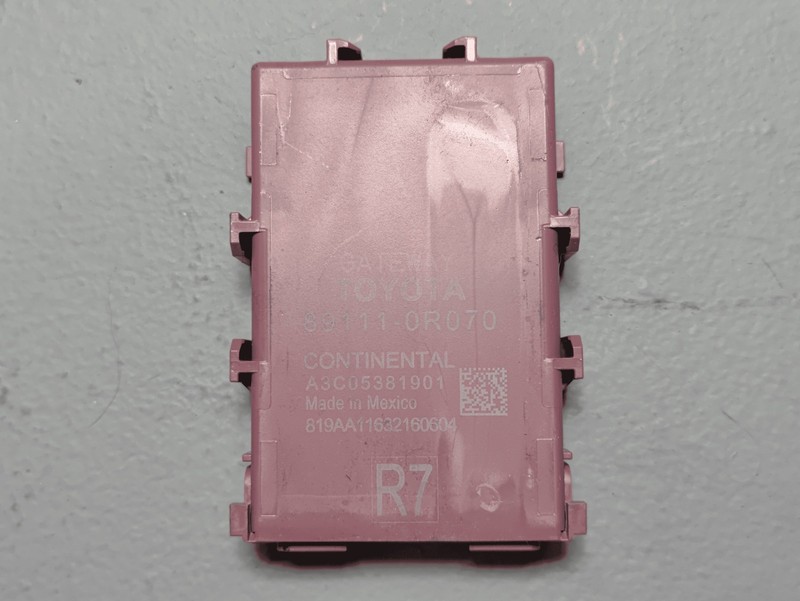 2020-22 Toyota RAV4 Hybrid XLE Network Gateway Computer Control Module Unit OEM