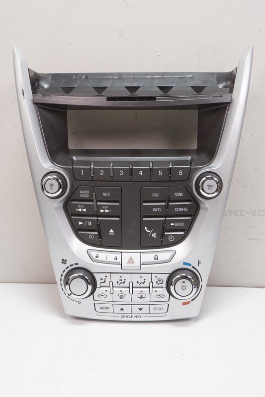 CHEVROLET EQUINOX Heater Climate Control Radio CD Control Bezel OEM 2010 2011