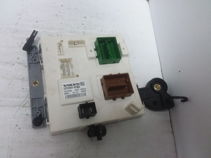 Comfort Control Module BCM 2020 Volvo V60 32233584 OEM