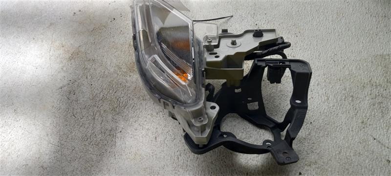 2020 MAZDA CX-3 Right Turn Signal Light Assembly Blue OEM 706381 82K Miles