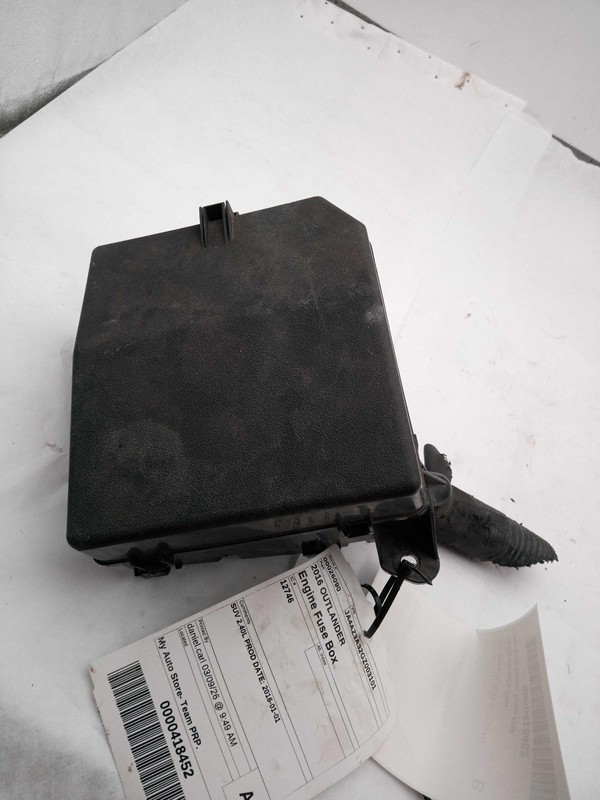 2016 Mitsubishi Outlander OEM Fuse Box 8565A357 Black 131K Miles