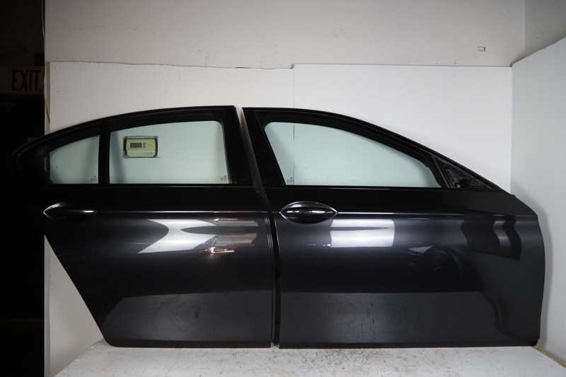 11-16 BMW F10 535i 550i 528i Front Rear Passenger Door Complete Gray B90