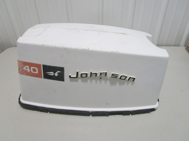0384852 384852 Johnson Evinrude Outboard 40 HP Hood Cowl