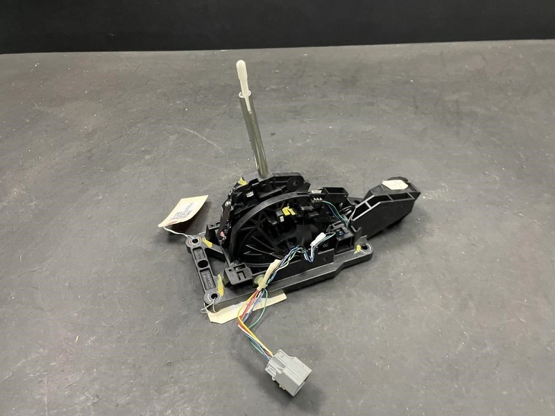 Transmission Floor Shifter 2015 Ford Explorer CT4P-7K004-KD35B8 2011 - 2014