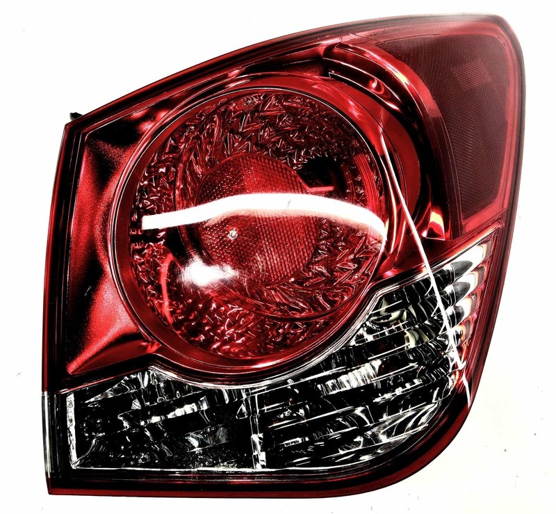 2011-2015 Chevy Cruze Right Passenger Side RH Tail Light Lamp OEM