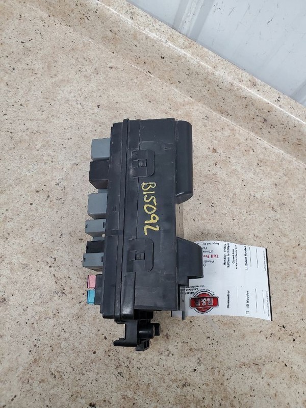Fuse Box Engine Fits 08 G6 309505