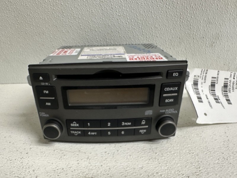2007-2008 Kia Rondo Am FM Radio Stereo 2 DIN Disc CD Player Oem