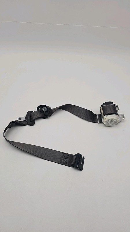 19-22 Chevrolet Silverado 1500 2nd Row Right Rear Seat Belt Retractor 84855745