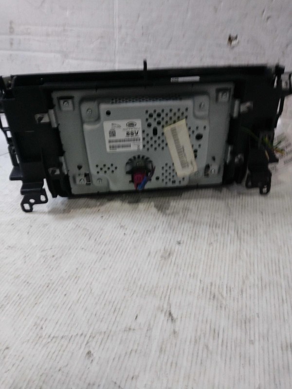 2019 Land Rover Discovery Sport Infotainment Display OEM White 647673 65K Miles