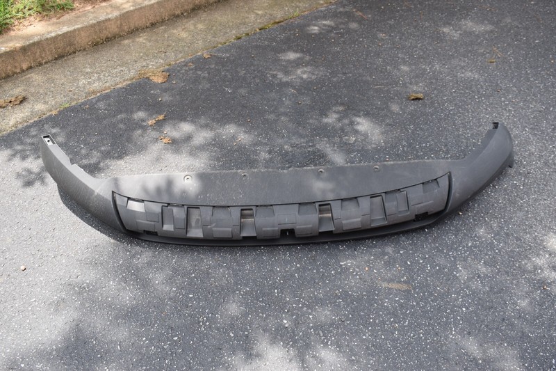 2019-2022 VOLVO XC40 FRONT LOWER BUMPER LIP VALANCE FACTORY OEM