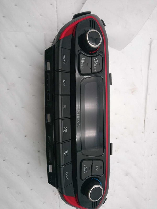 Used A/C Selector Switch fits: 2018 Hyundai Elantra Hatchback GT automatic tempe