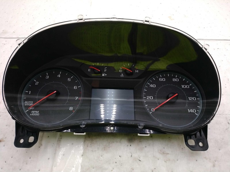 Used Speedometer Gauge fits: 2018 Chevrolet Malibu cluster 1.5L MPH 1 color grap