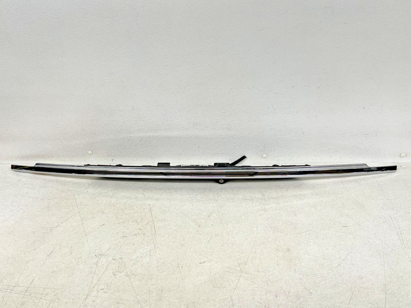 ⭐2016-2019 BMW 740I 750I REAR LID CHROME MOLDING W/ LICENSE LIGHT OEM LOT2722