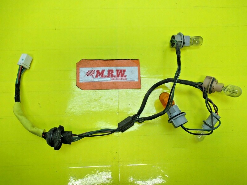 TAILLIGHT TAIL LIGHT BULB SOCKET HARNESS LAMP LENS REAR for 03 04 05 FORESTER