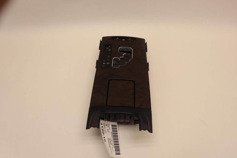 2006-2013 LEXUS IS250 CONVERTIBLE CENTER CONSOLE SHIFTER BEZEL TRIM PANEL OEM