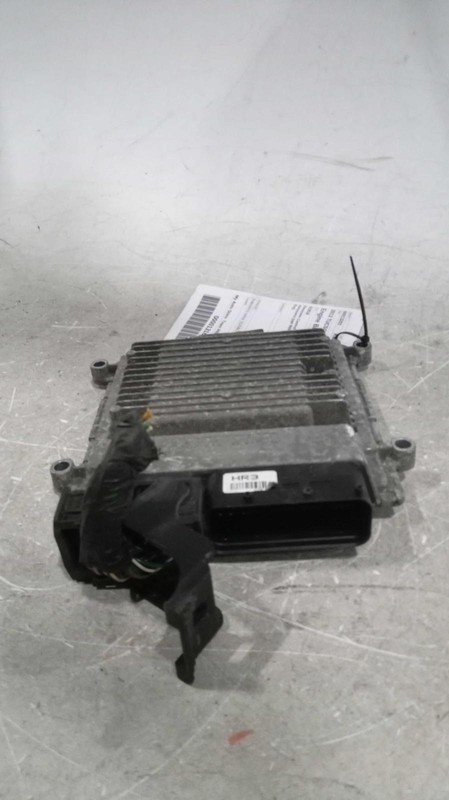 Used Engine Control Module (ECM) fits: 2013 Hyundai Tucson Electronic Control Mo