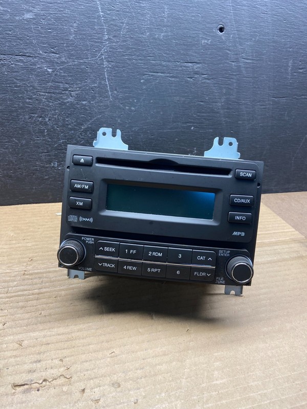 2009-2010 Hyundai Elantra Center Radio Climate Control Air Vent Bezel AE4540 DG