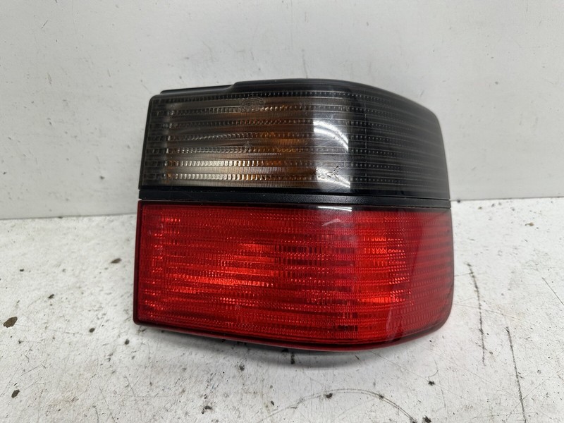 1993-1998 VW Jetta Qrt Mtd Right Passenger Tail Light Lamp Taillight Taillamp