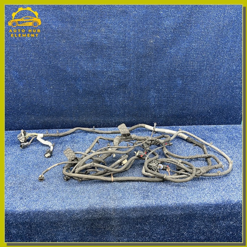 13-19RAM 1500 LaramieFuel Pump Hitch Parking sensor Chassis Wiring Harness